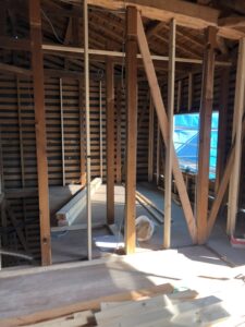 内装リフォーム中写真