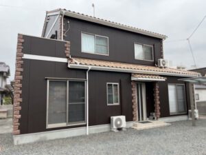 福山・外壁塗装・施工前・外壁のひび割れ